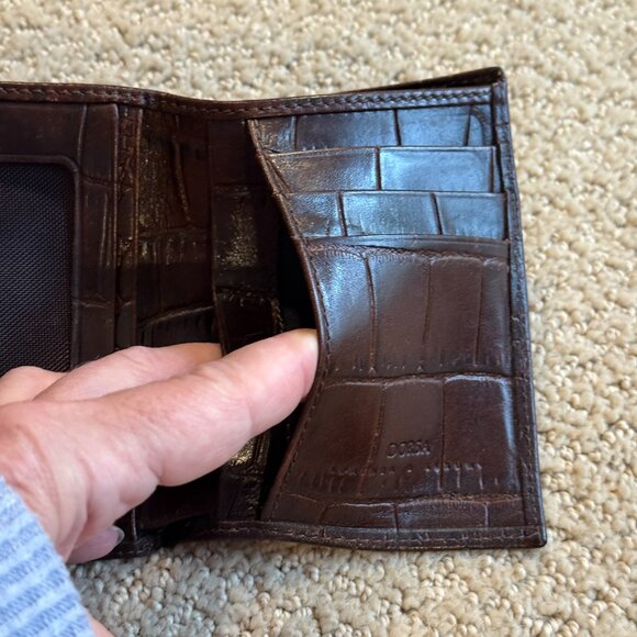 Dorsa Men's Leather Bifold Wallet Chocolate Brown Embossed Crocodile Alligator - Picture 10 of 13